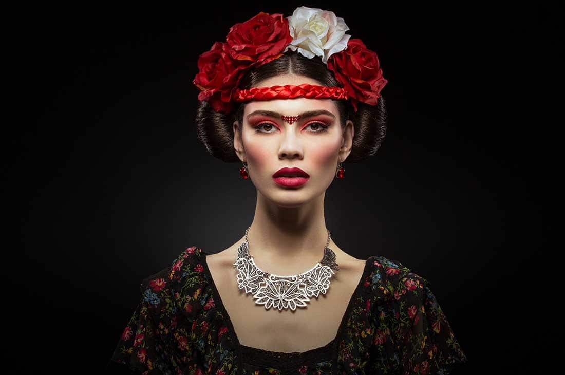 Un’icona di bellezza alternativa- Frida Kahlo
